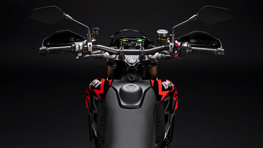 その他 yoshi.hypermotard 7ed01504dc823952b02fbd8e9b3207